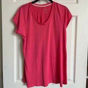 Reebok pink gym t-shirt💕